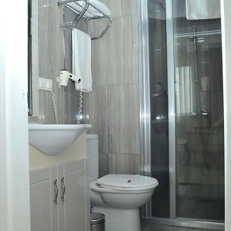 Lion Ξενοδοχείο