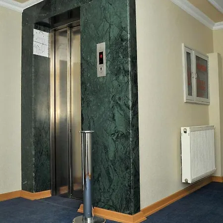 Lion Ξενοδοχείο