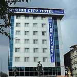 Lion Hotel