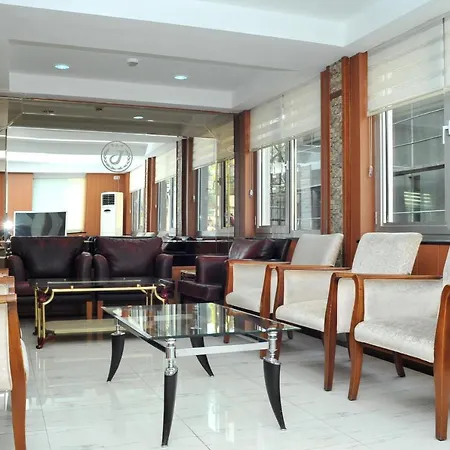 Lion Hotel 3*